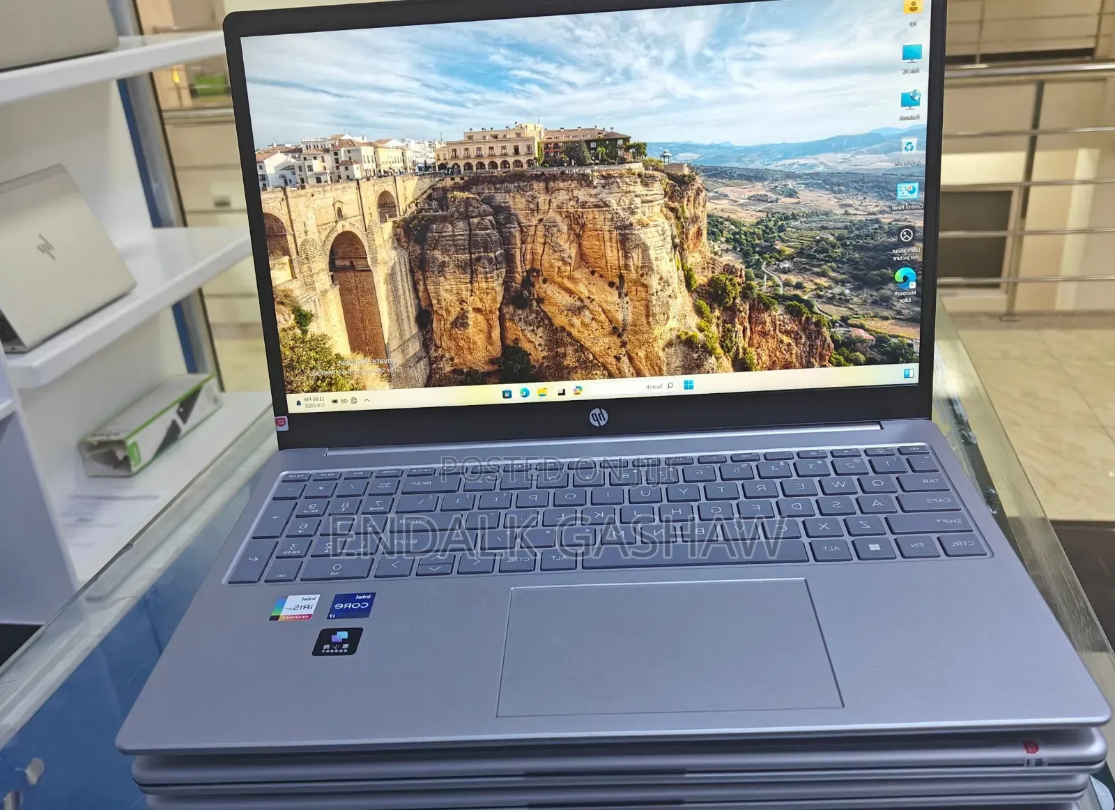 New Laptop HP Stream Notebook 16GB Intel Core I7 SSD 1T