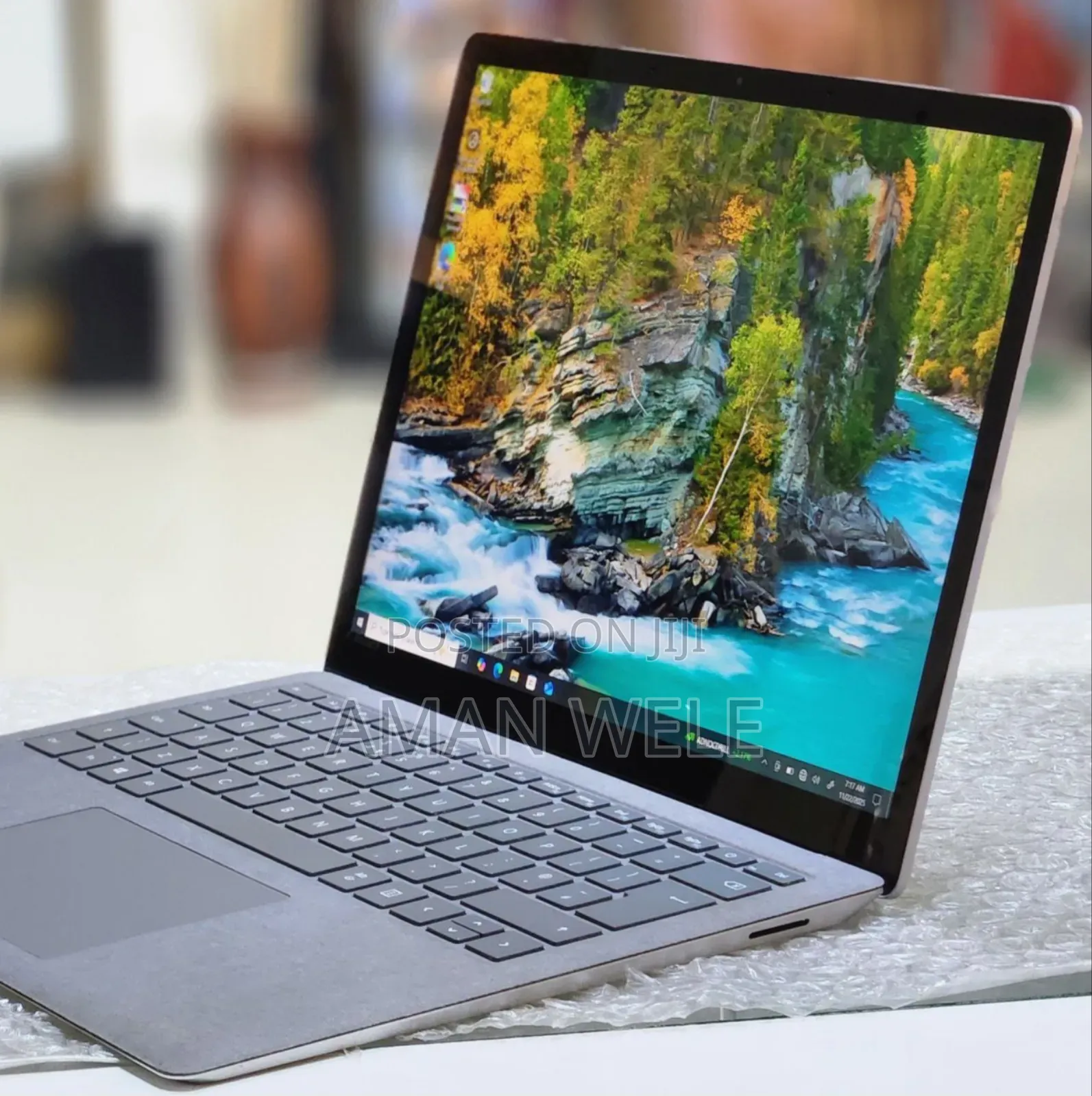 New Laptop Microsoft Surface 16GB Intel Core I7 SSD 512GB