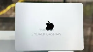 New Laptop Apple MacBook Air 2022 M2 8GB Apple M2 SSD 256GB