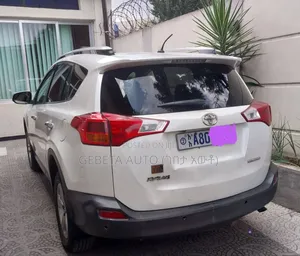 Toyota RAV4 2015 White