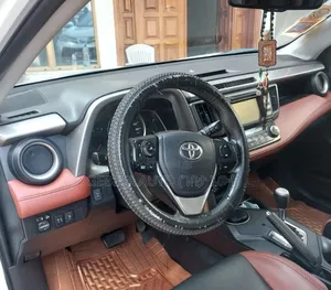 Toyota RAV4 2015 White