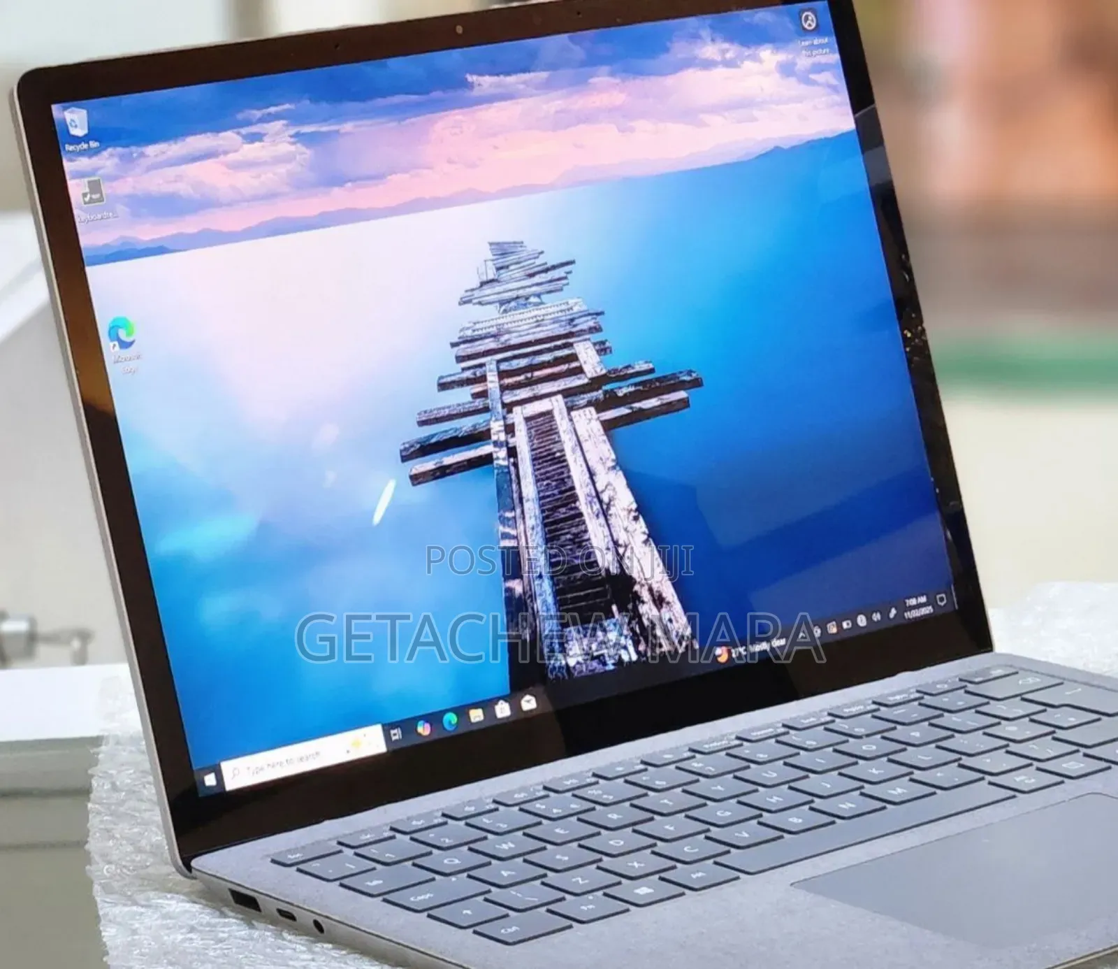 New Laptop Microsoft Surface 8GB Intel Core I5 SSD 512GB
