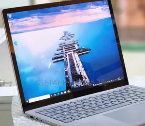 New Laptop Microsoft Surface 8GB Intel Core I5 SSD 512GB