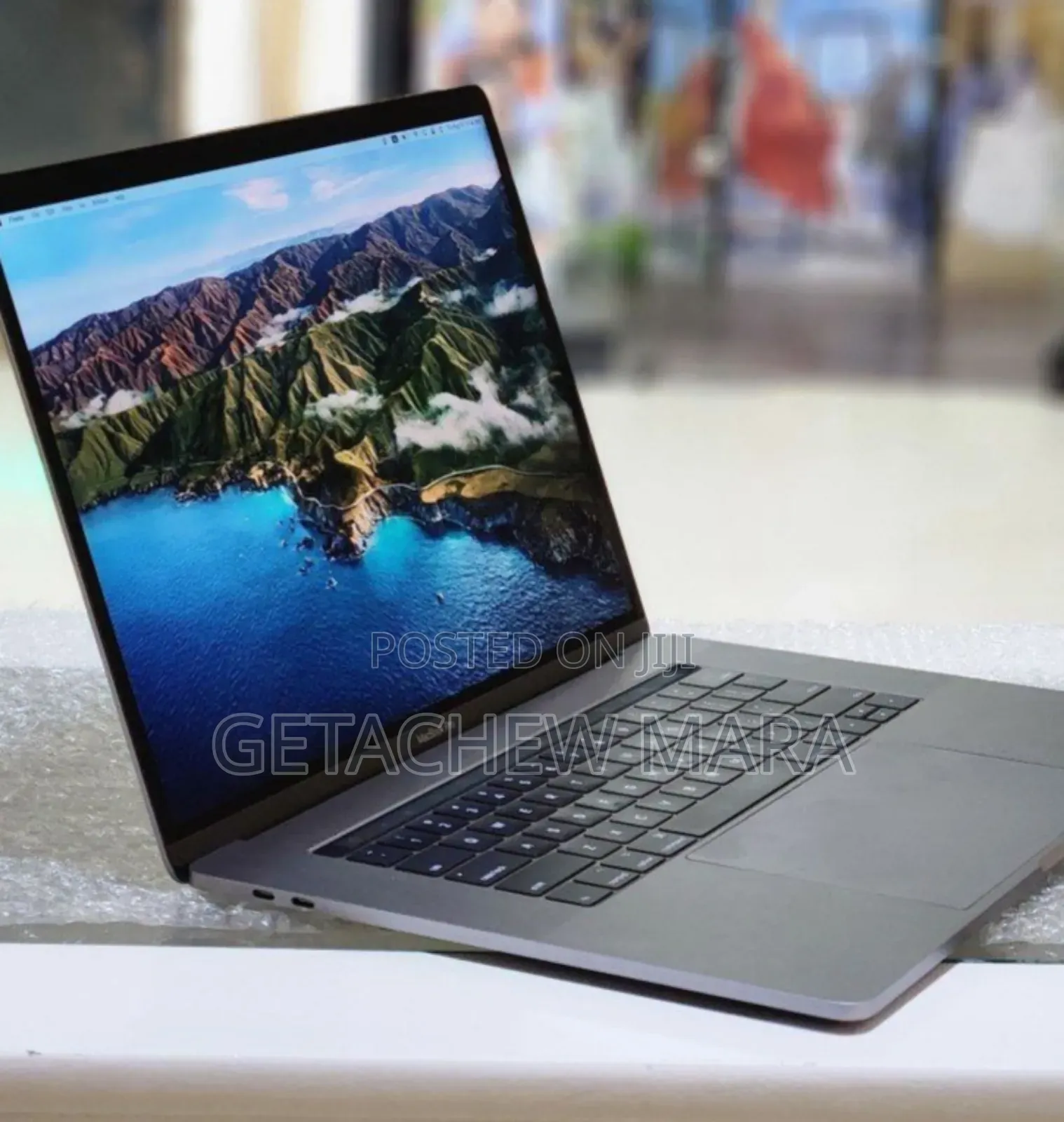 New Laptop Apple MacBook Pro 2017 16GB Intel Core I7 SSD 512GB