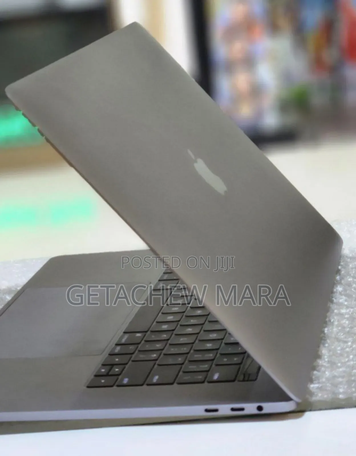 New Laptop Apple MacBook Pro 2017 16GB Intel Core I7 SSD 512GB