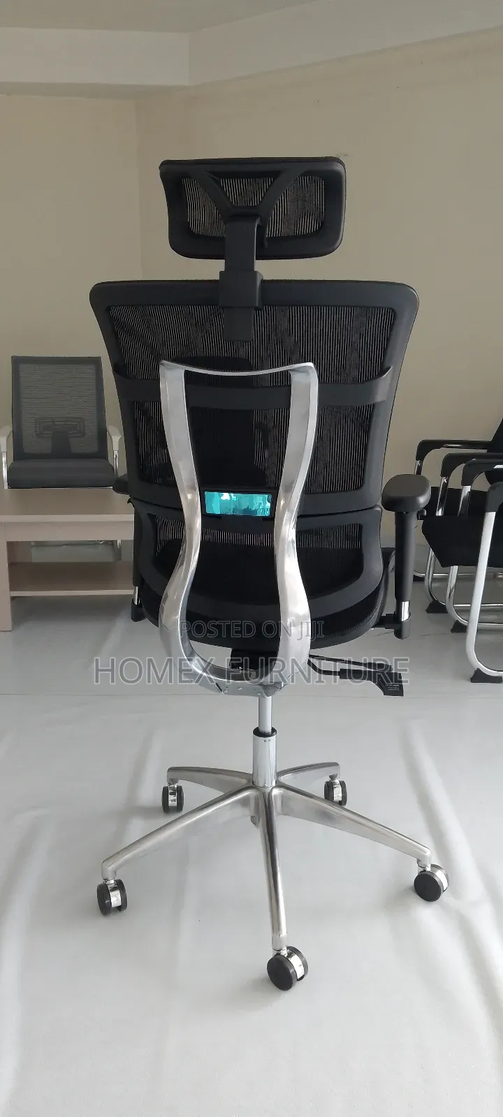 Ergonomic Managerial Chair – Premium Comfort Support
