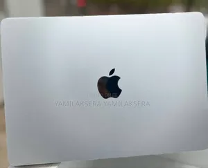 New Laptop Apple MacBook Air 2022 M2 8GB Apple M2 SSD 256GB