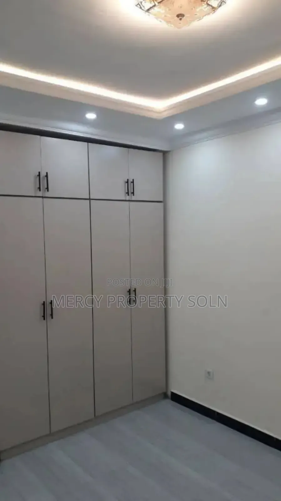 Furnished 6bdrm House in Bole for sale