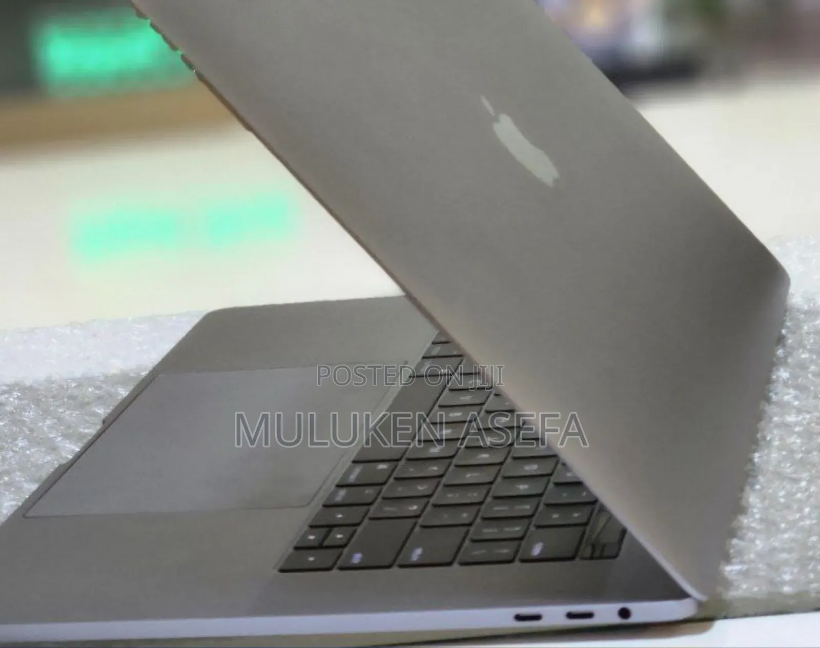 New Laptop Apple MacBook Pro 2017 16GB Intel Core I7 SSD 512GB