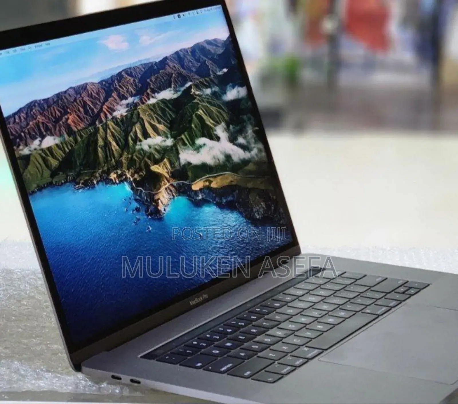 New Laptop Apple MacBook Pro 2017 16GB Intel Core I7 SSD 512GB