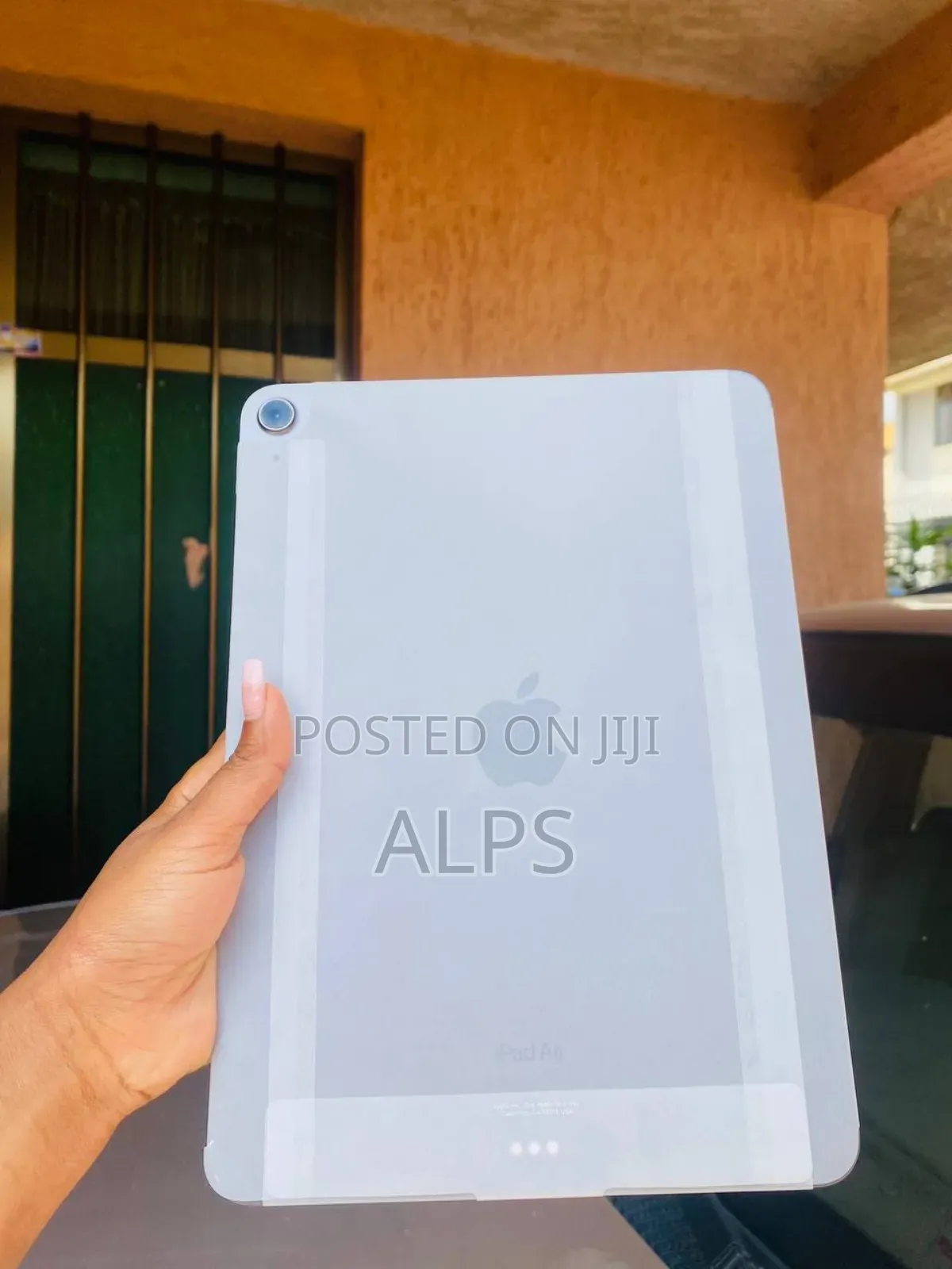 New Apple iPad Air (2022) 64 GB Gray