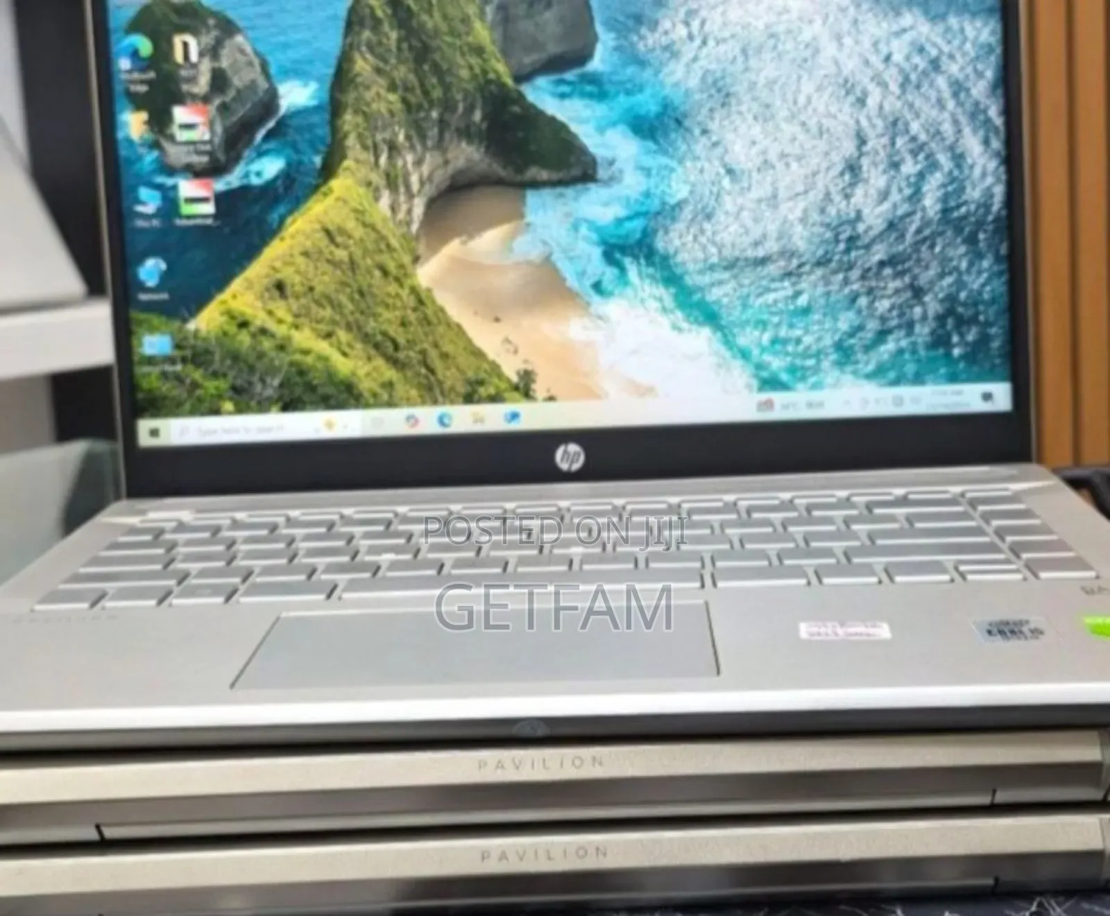 New Laptop HP Pavilion 10 16GB Intel Core i5 SSD 512GB