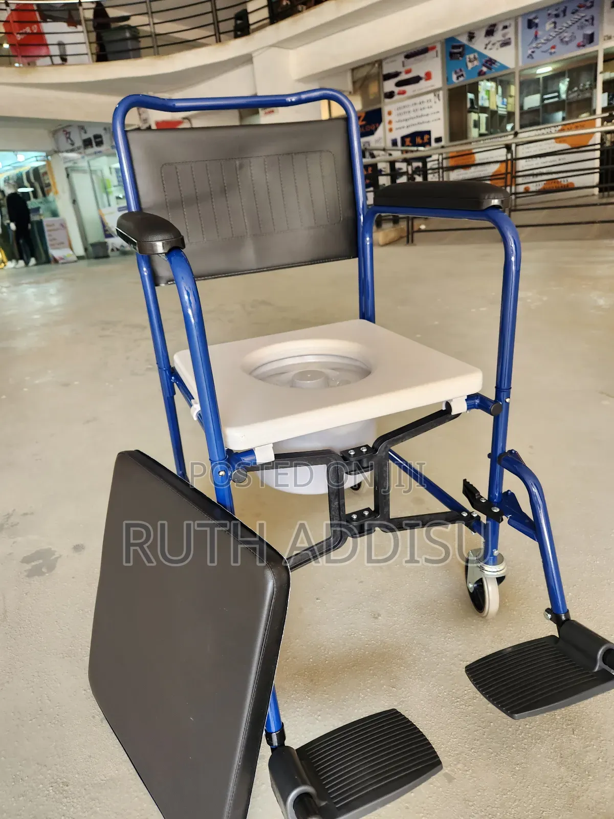 Commode Wheelchair輕輕wheelchair憨我wheelchair旳了wheelchair疑慮wheelchair New