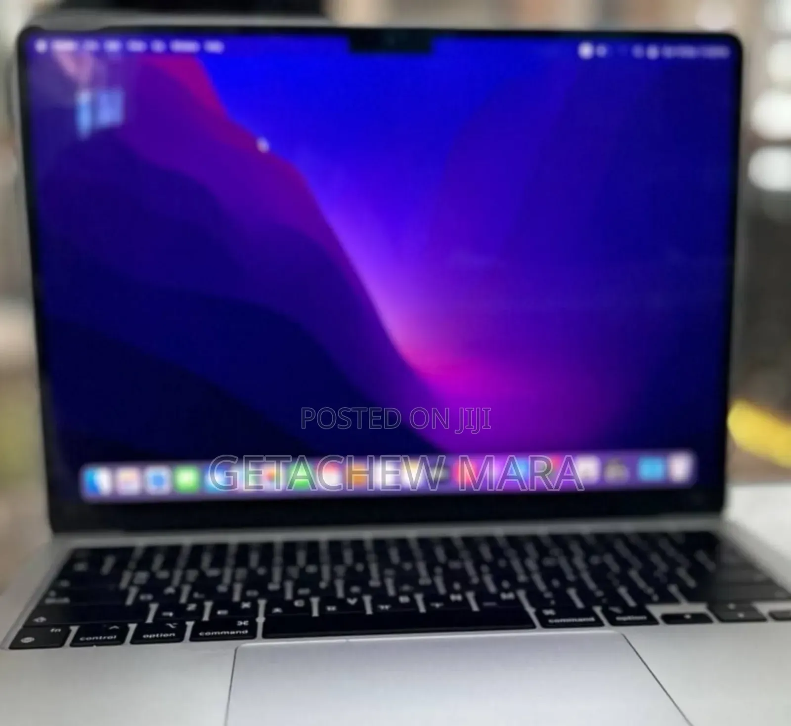 New Laptop Apple MacBook Air 2022 M2 8GB Intel Core I7 SSD 256GB