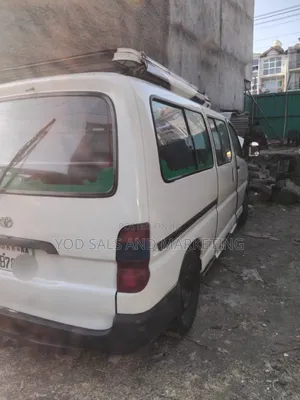 Toyota HiAce 2008 White