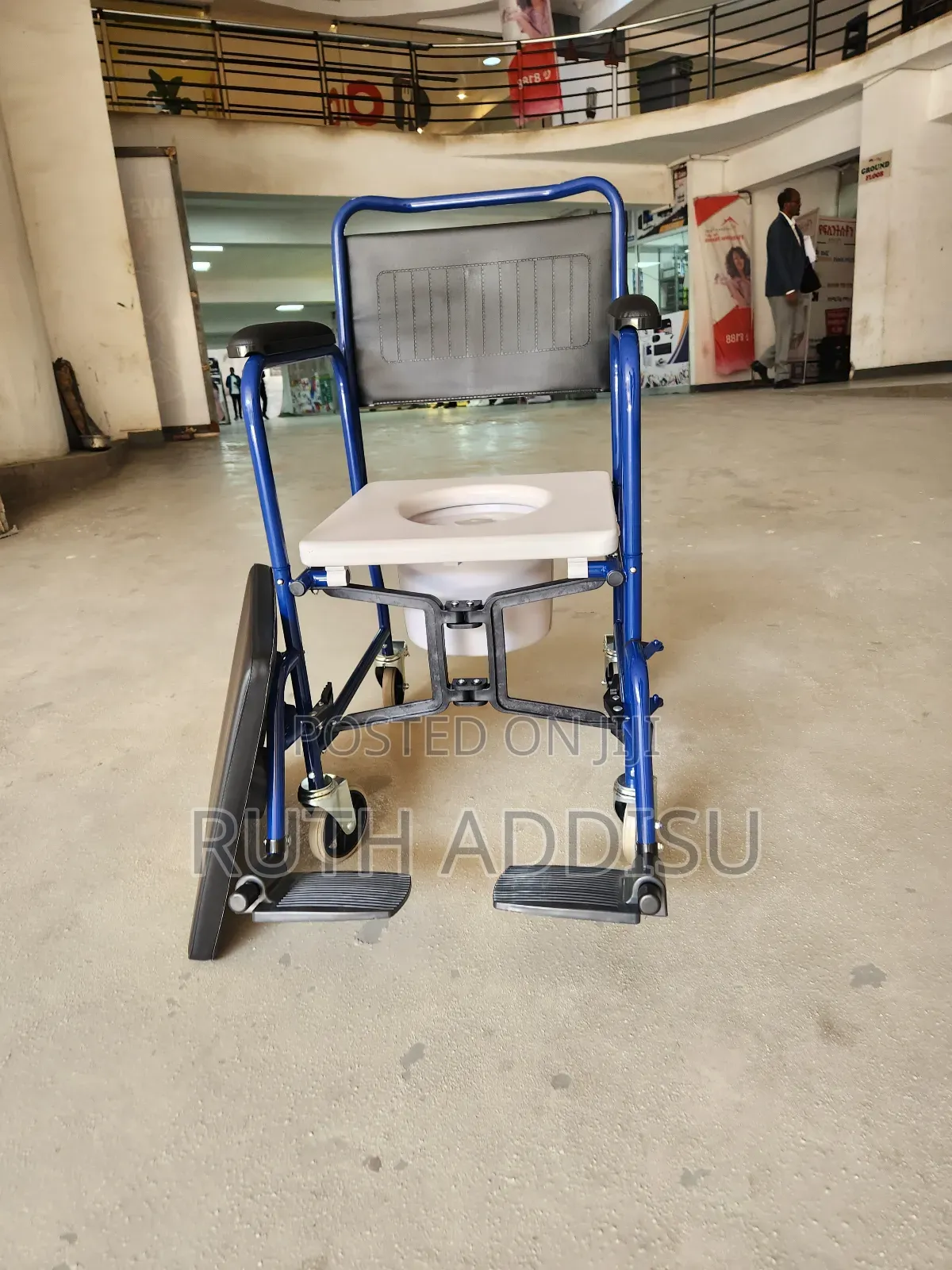 Wheelchair較大wheelchair鳵的commode Wheelchair煞白wheelchair三次wheelchair