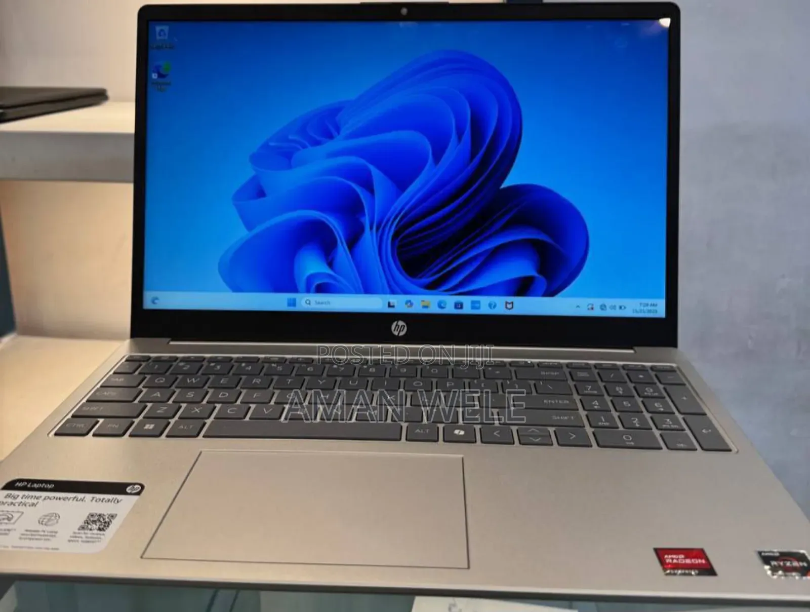 New Laptop HP Stream Notebook 16GB AMD Ryzen 5 SSD 256GB