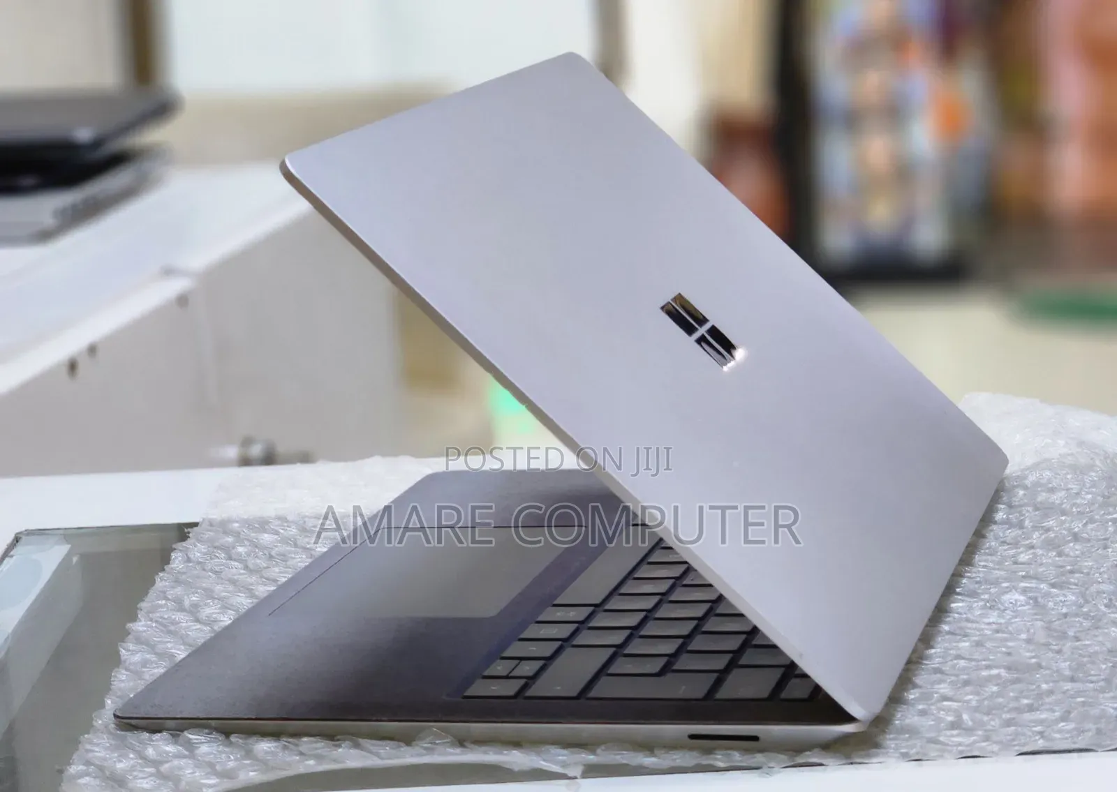 New Laptop Microsoft Surface 8GB Intel Core I5 SSD 512GB