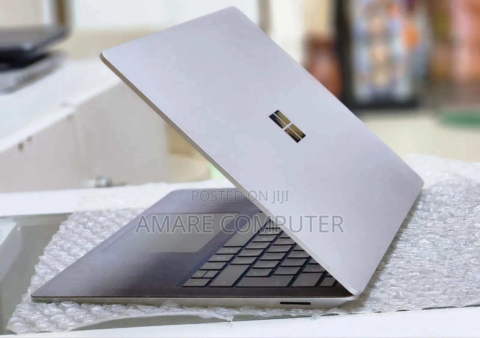 New Laptop Microsoft Surface 8GB Intel Core I5 SSD 512GB
