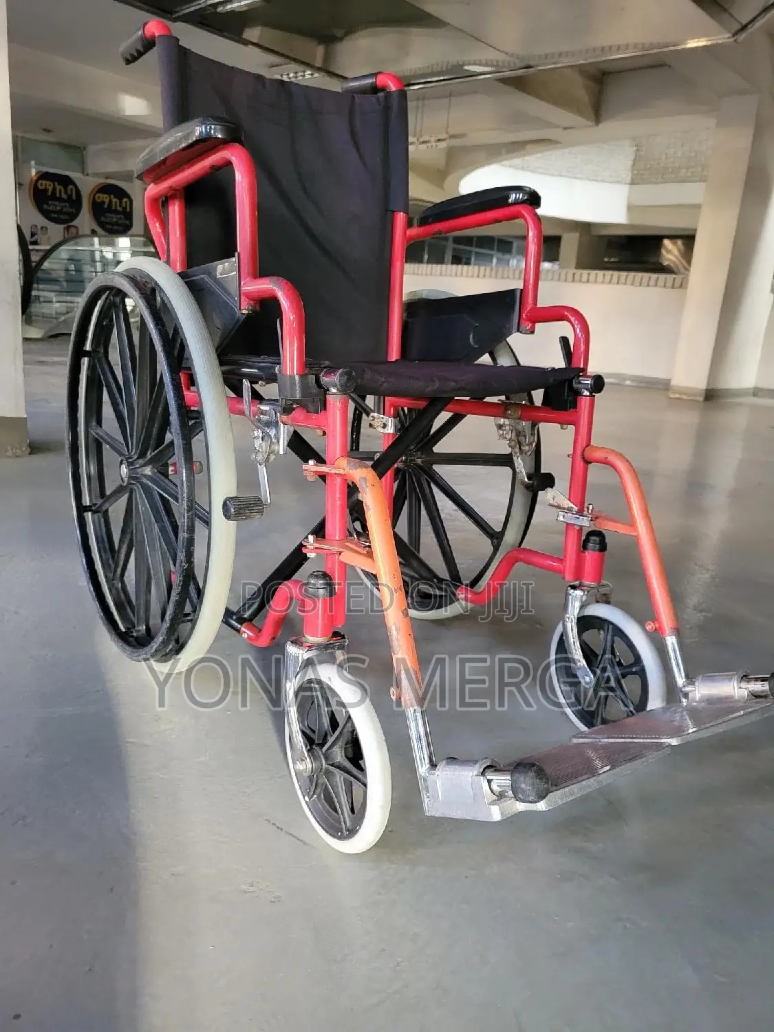Wheelchair郴从wheelchair/Seat Width:51cms(Approx);Max Load Bearing:150kg