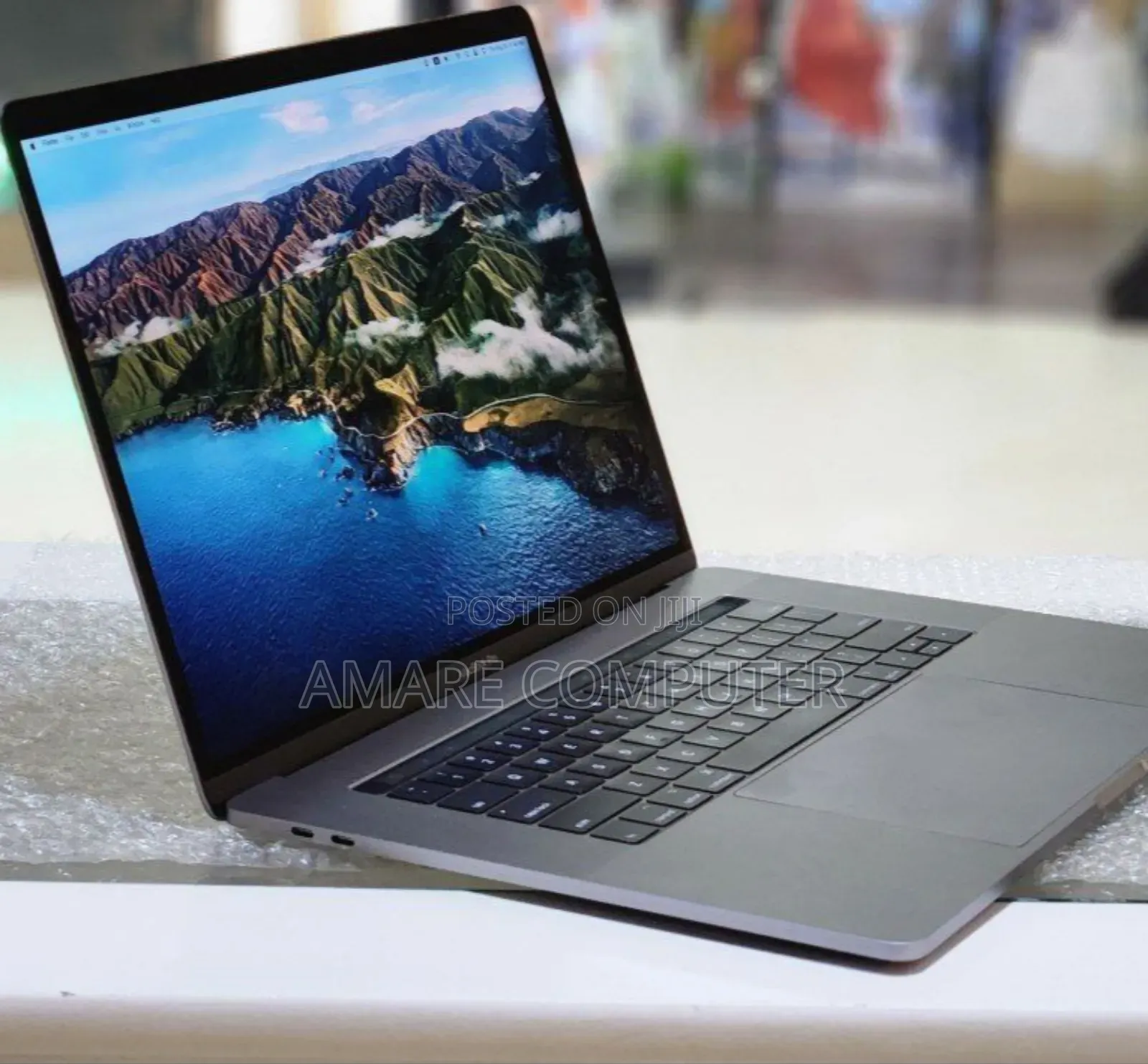 New Laptop Apple MacBook Pro 2017 16GB Intel Core I7 SSD 512GB