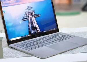 New Laptop Microsoft Surface 8GB Intel Core I5 SSD 512GB