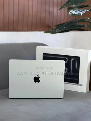 New Laptop Apple MacBook Pro 2023 M3 14-Inch 8GB SSD 512GB