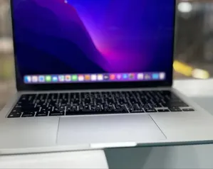 New Laptop Apple MacBook Air 8GB Apple M2 SSD 256GB