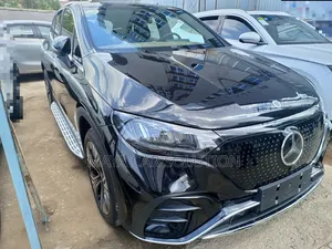 Photo - New Mercedes-Benz EQE 2025 Black
