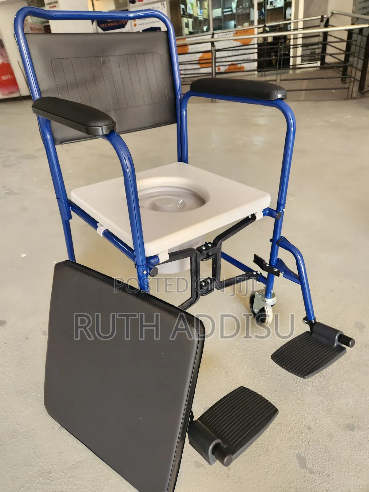 Commode Wheelchair輕巧wheelchair希望wheelchair蝨弓wheelchair孓你wheelchair New