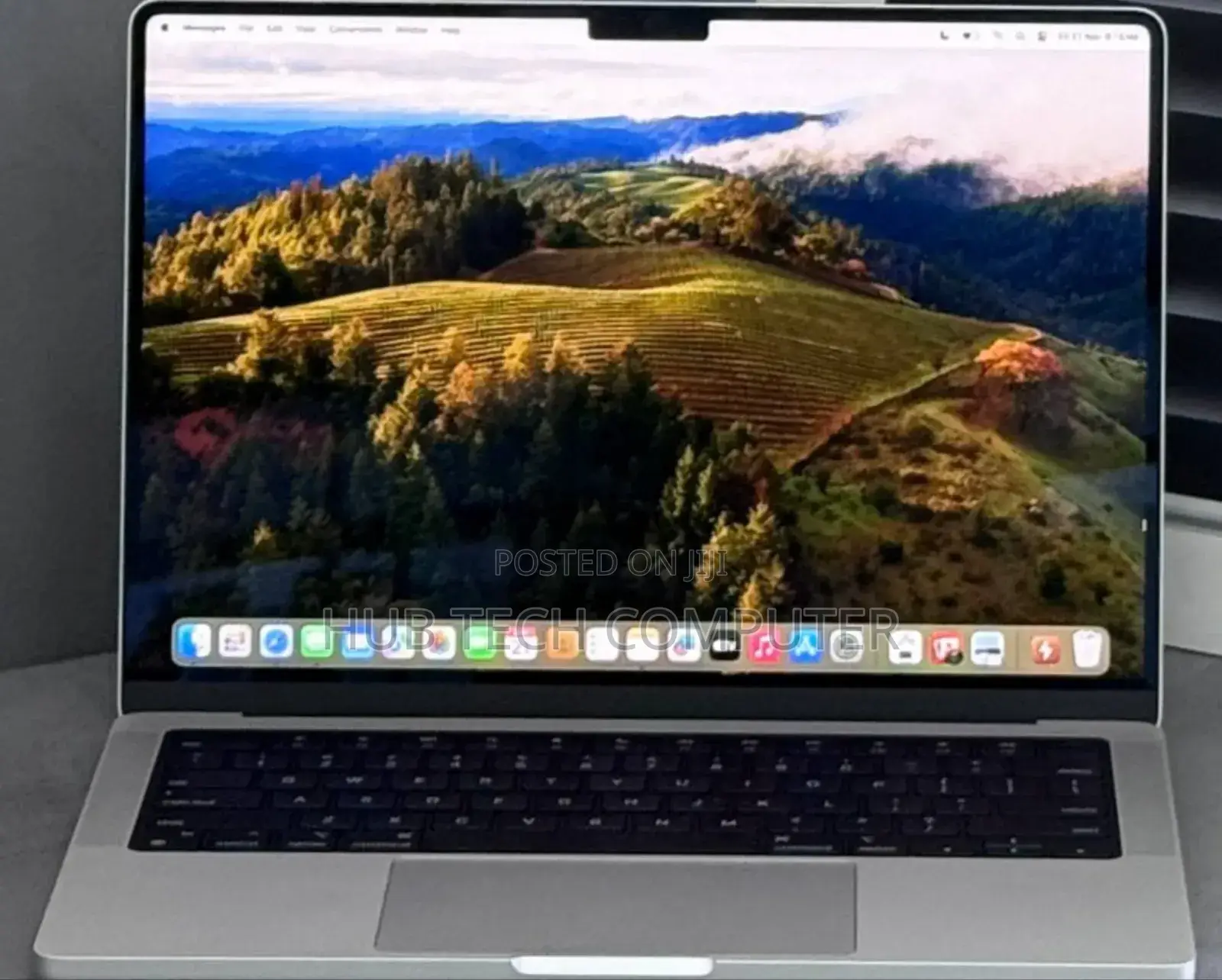 New Laptop Apple MacBook Pro 2023 M3 14-Inch 8GB Apple M3 SSD 512GB