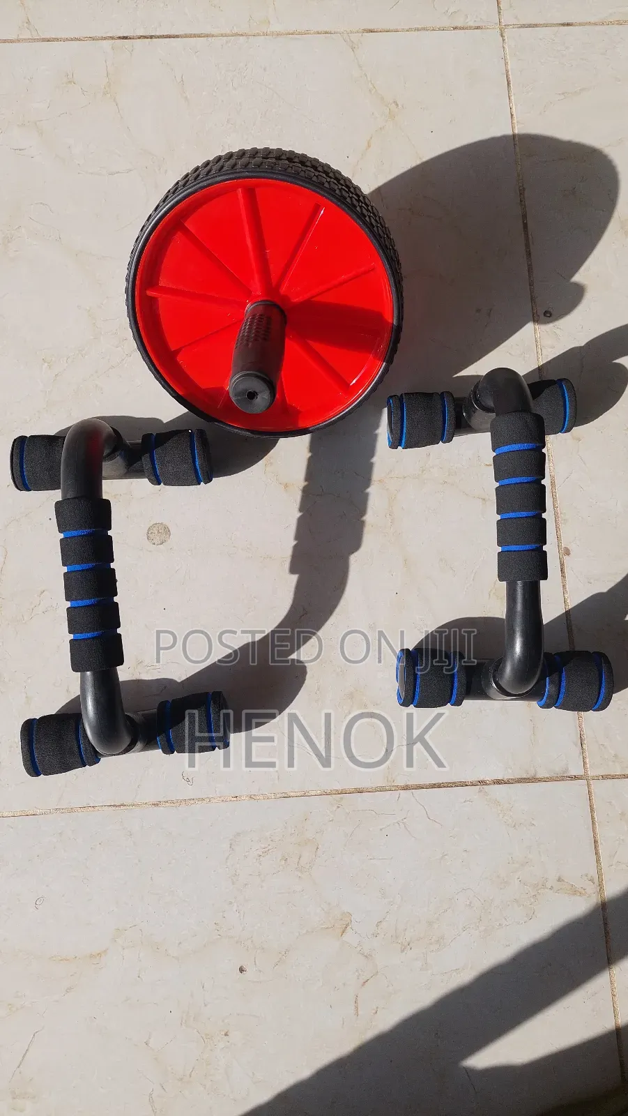Push Up Stand and Abs Roller