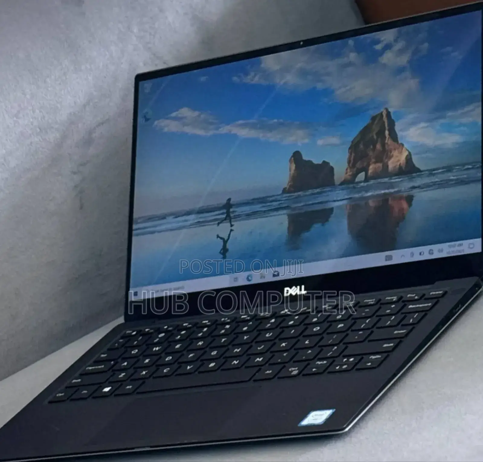 New Laptop Dell XPS 13 8GB Intel Core I7 SSD 512GB