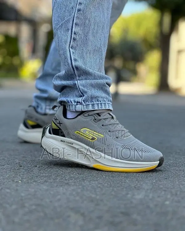 Skechers Max Cushion Sneaker Shoe