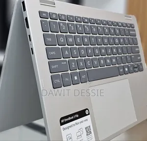 New Laptop HP OmniBook 5 Flip 16GB Intel Core 7 SSD 512GB
