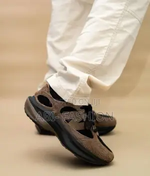 New Balance Brown WRPD Runner Sneakers