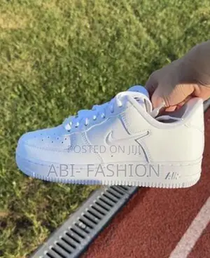 Nike Air Force 1 Universal Full White