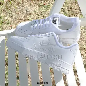 Photo - Nike Air Force 1 Universal Full White