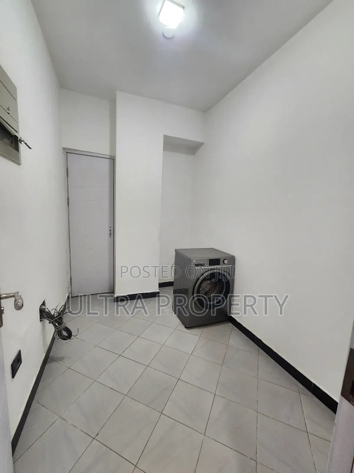 Furnished 3bdrm Apartment in Bole for rent