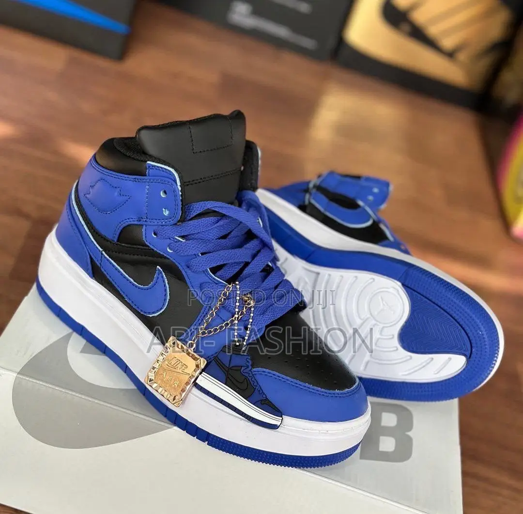 Nike Air Jordan 1 Hyper Royal Double