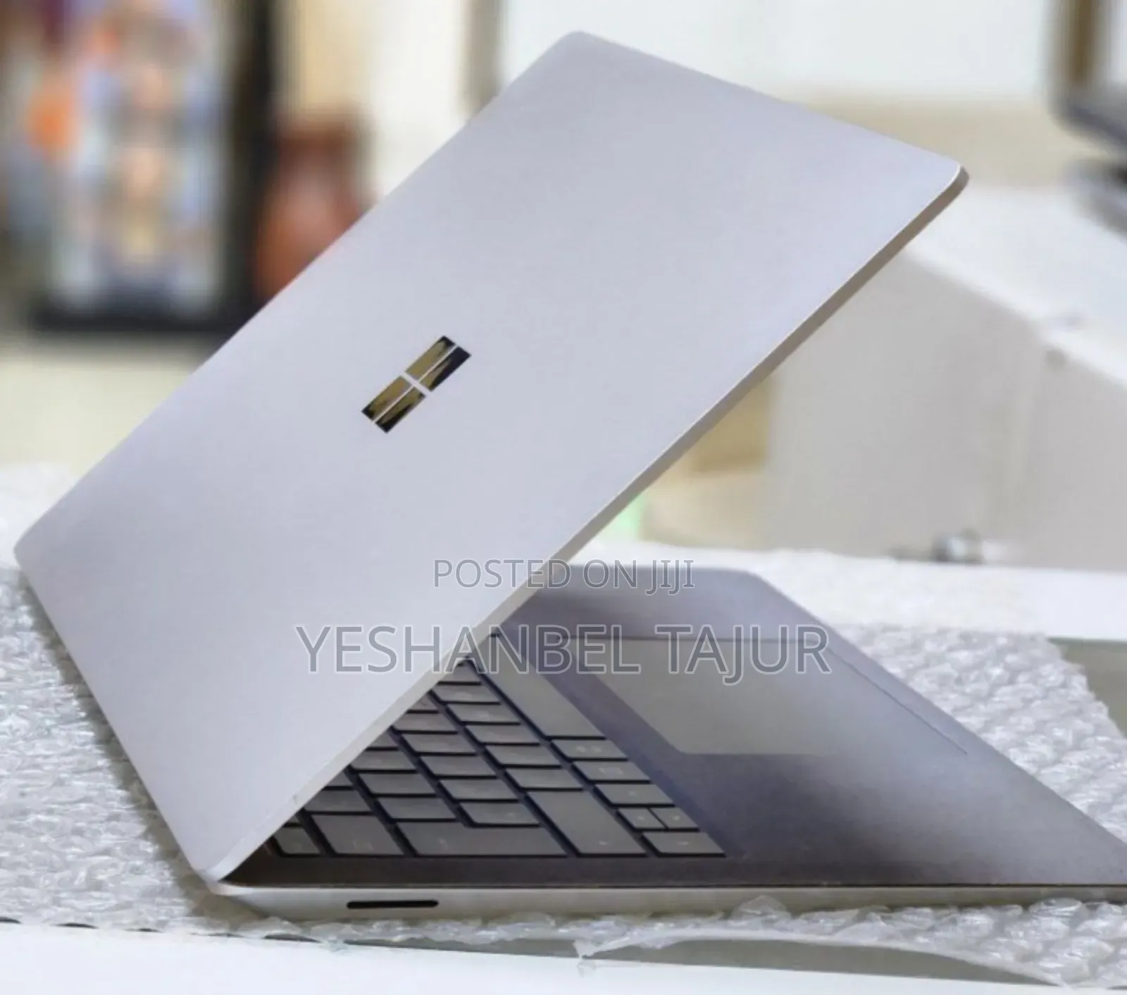 New Laptop Microsoft Surface 8GB Intel Core I5 SSD 512GB