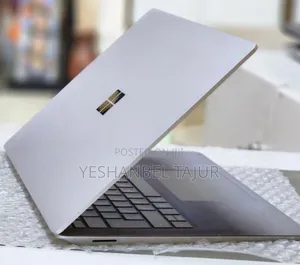 New Laptop Microsoft Surface 8GB Intel Core I5 SSD 512GB