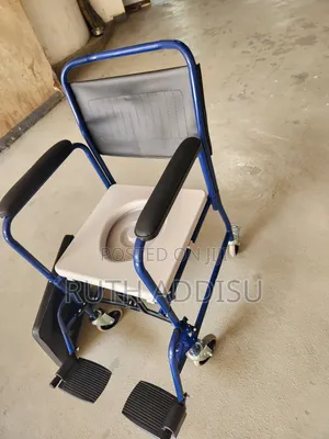 Commode Wheelchair較之wheelchair老人wheelchair煞白wheelchair管制wheelchair