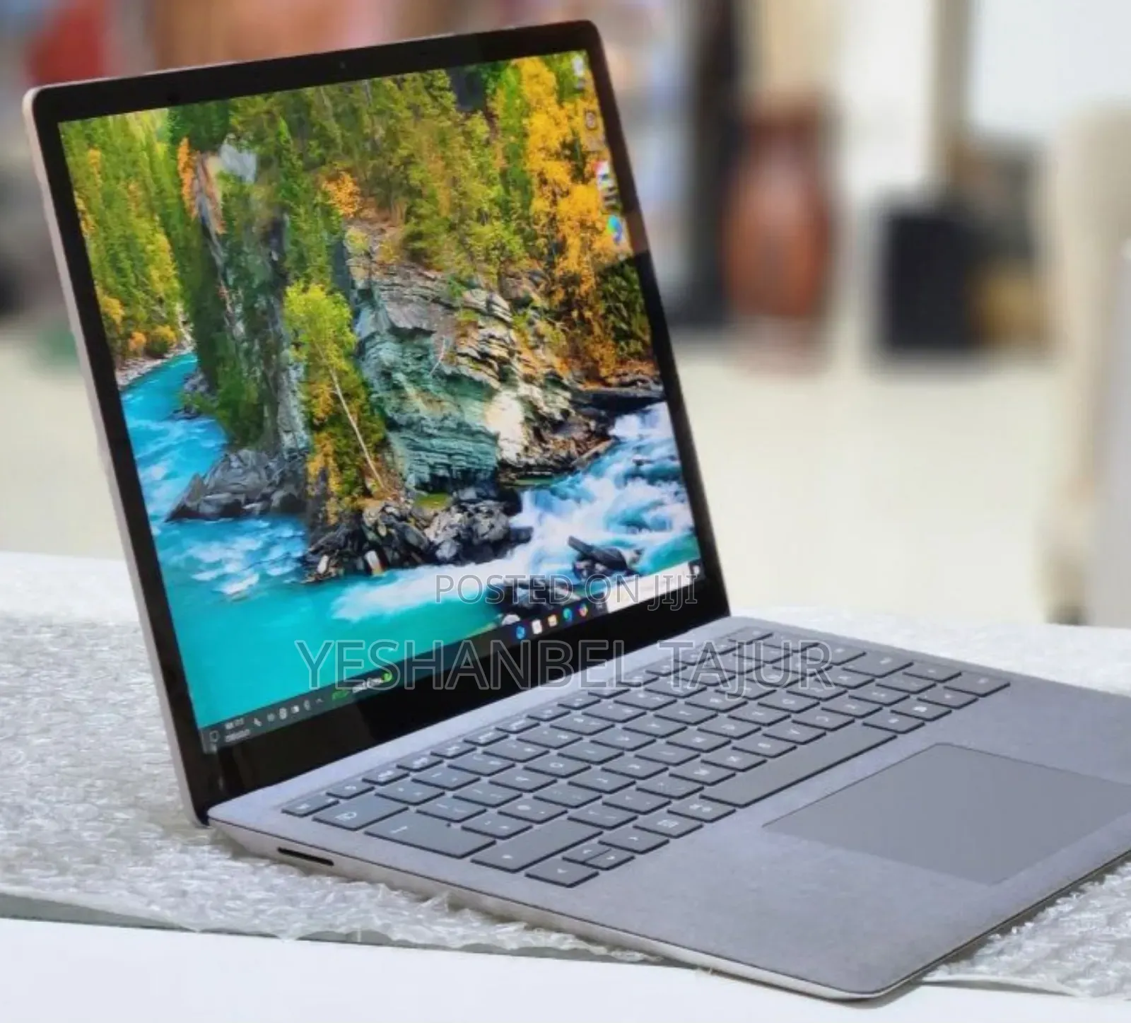 New Laptop Microsoft Surface 16GB Intel Core I7 SSD 512GB