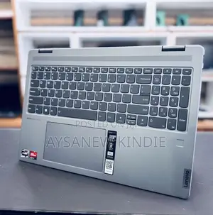 New Laptop Lenovo Yoga 7i 8GB AMD Ryzen 5 SSD 512GB