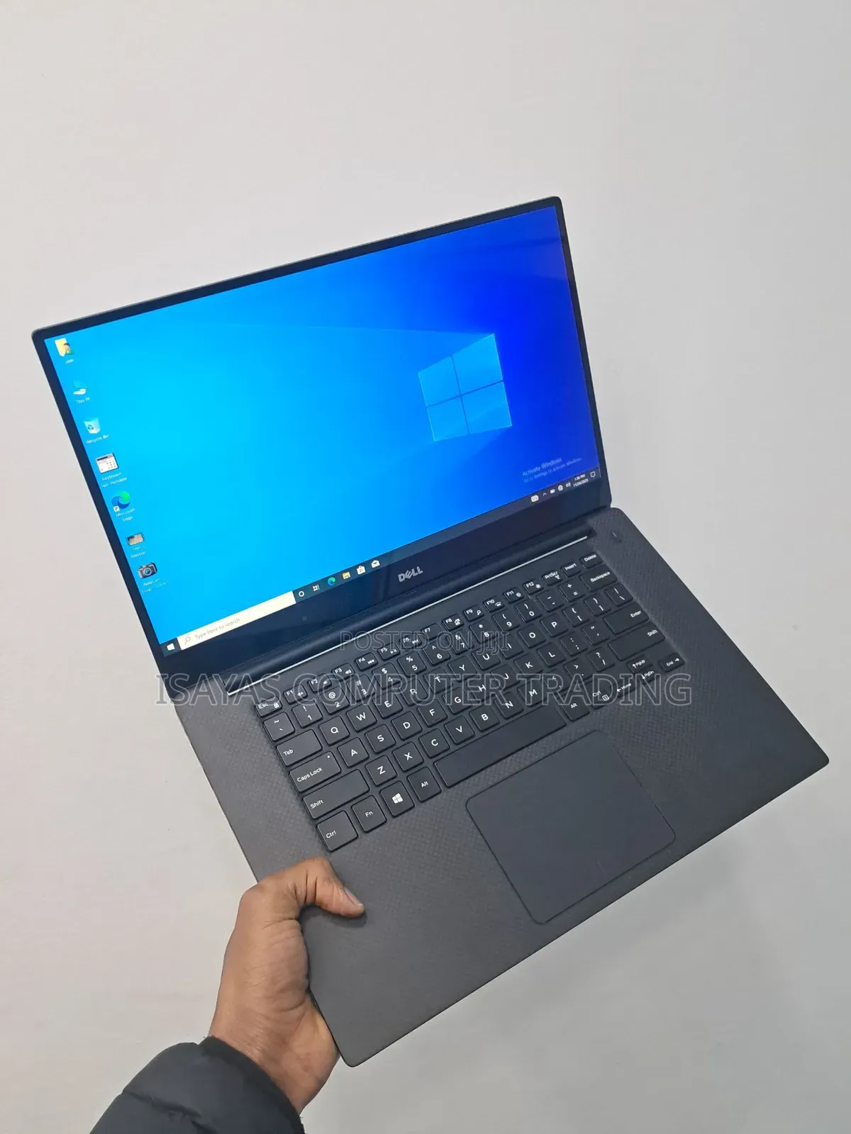 New Laptop Dell Precision 5520 16GB Intel Core I7 SSD 512GB