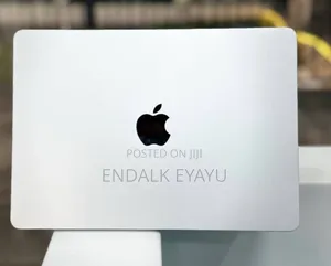 New Laptop Apple MacBook Air 2022 M2 8GB Apple M2 SSD 256GB