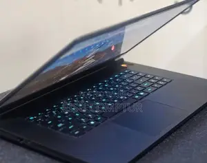 Photo - New Laptop Dell Alienware M17 R2 16GB AMD Ryzen 7 SSD 1T