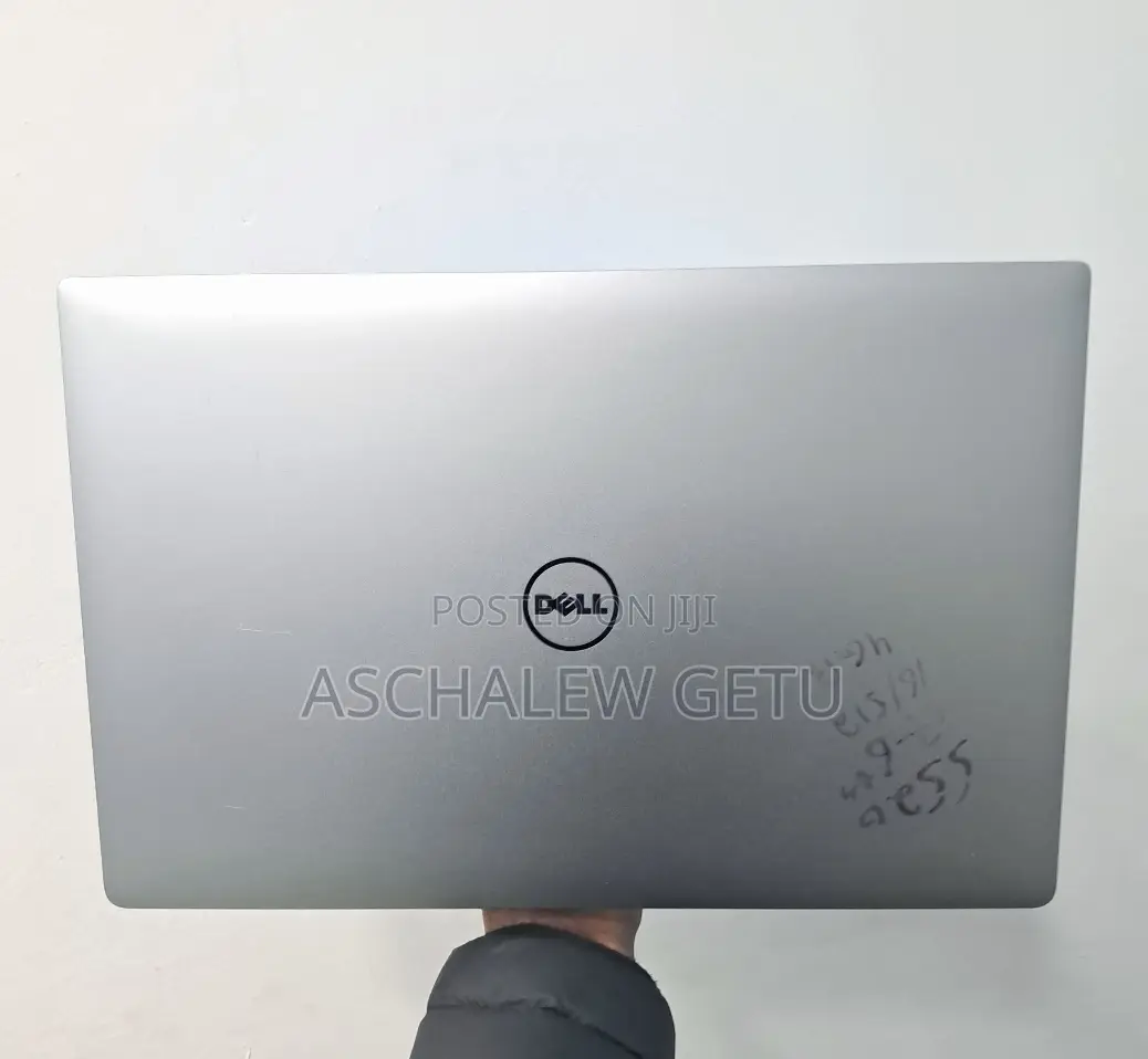 New Laptop Dell Precision 5520 16GB Intel Core I7 SSD 512GB