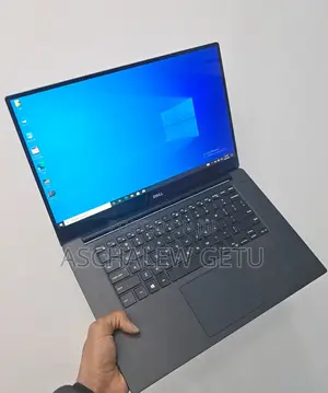 New Laptop Dell Precision 5520 16GB Intel Core I7 SSD 512GB